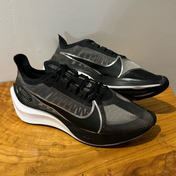Nike Zoom Gravity Running Shoes Woman Lady Size 9.5 New Without Tags Jogging - Picture 2 of 11